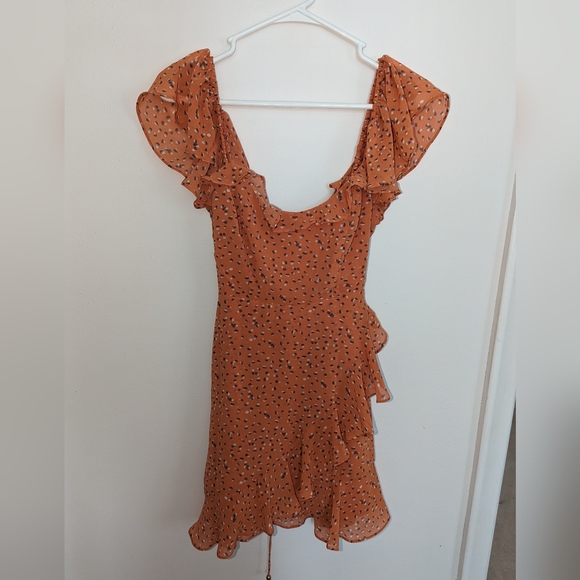 SELFIE LESLIETHINKIN' BOUT YOU RUFFLE TRIM WAIST TIE DRESS SPECKLE PRINT - Picture 2 of 5